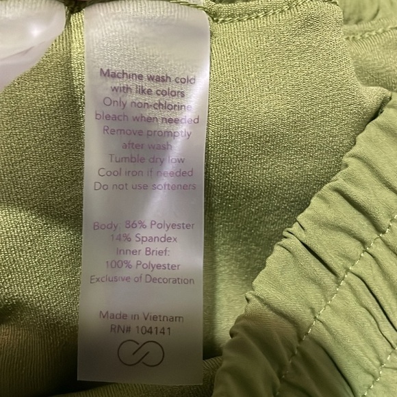Calia Run Collection midrise Infinity Short 3” Relaxed Army green Size XL NWT - Picture 4 of 14